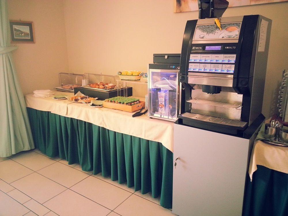 פייבה סנטו סטפנו Hotel Santo Stefano מראה חיצוני תמונה
