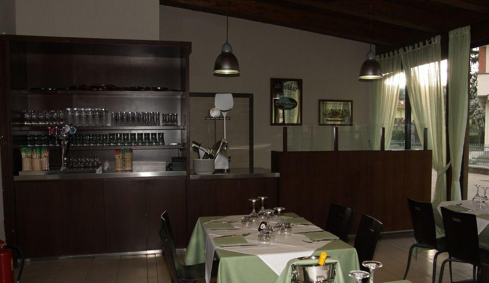 פייבה סנטו סטפנו Hotel Santo Stefano מראה חיצוני תמונה
