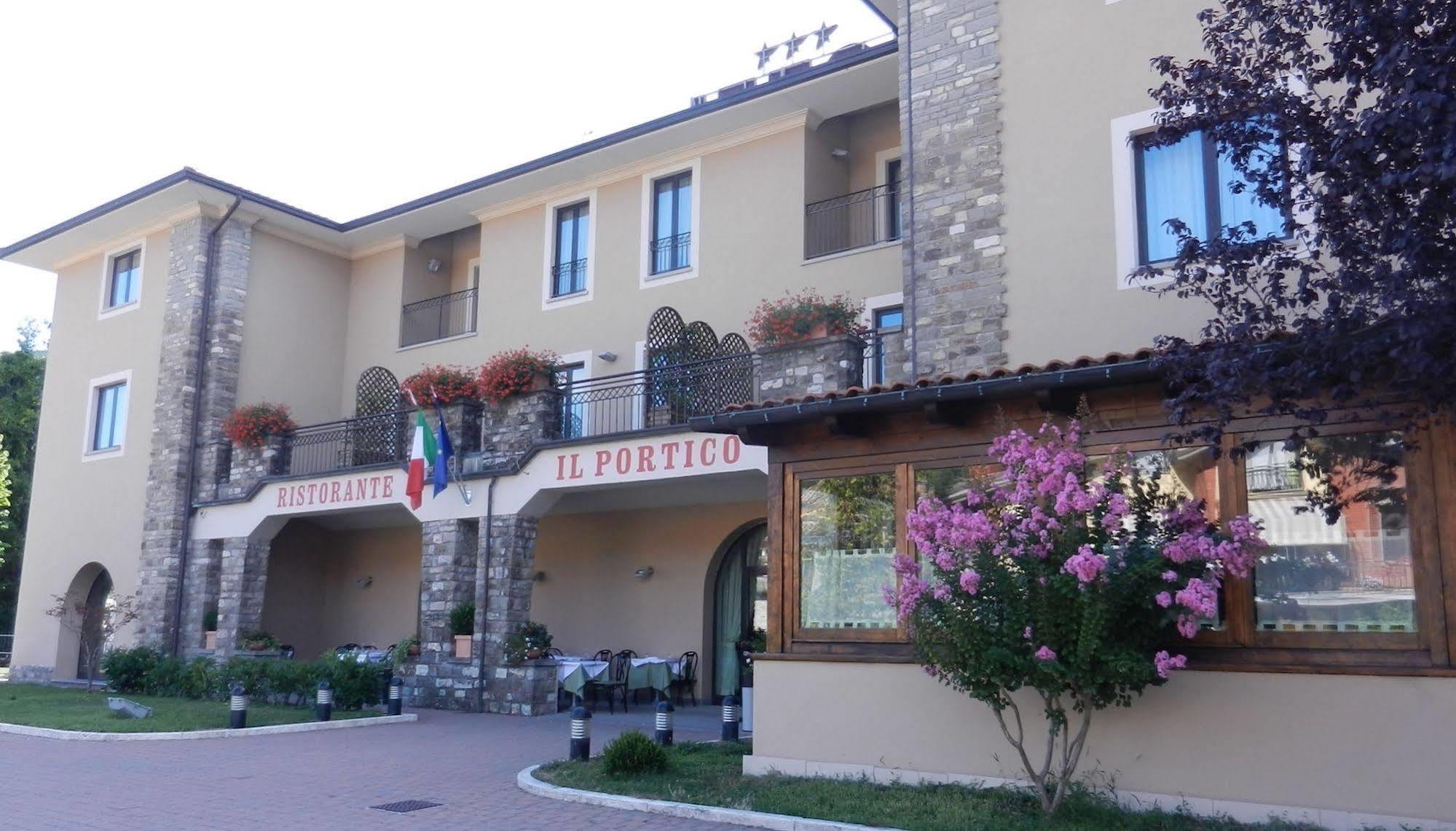 פייבה סנטו סטפנו Hotel Santo Stefano מראה חיצוני תמונה