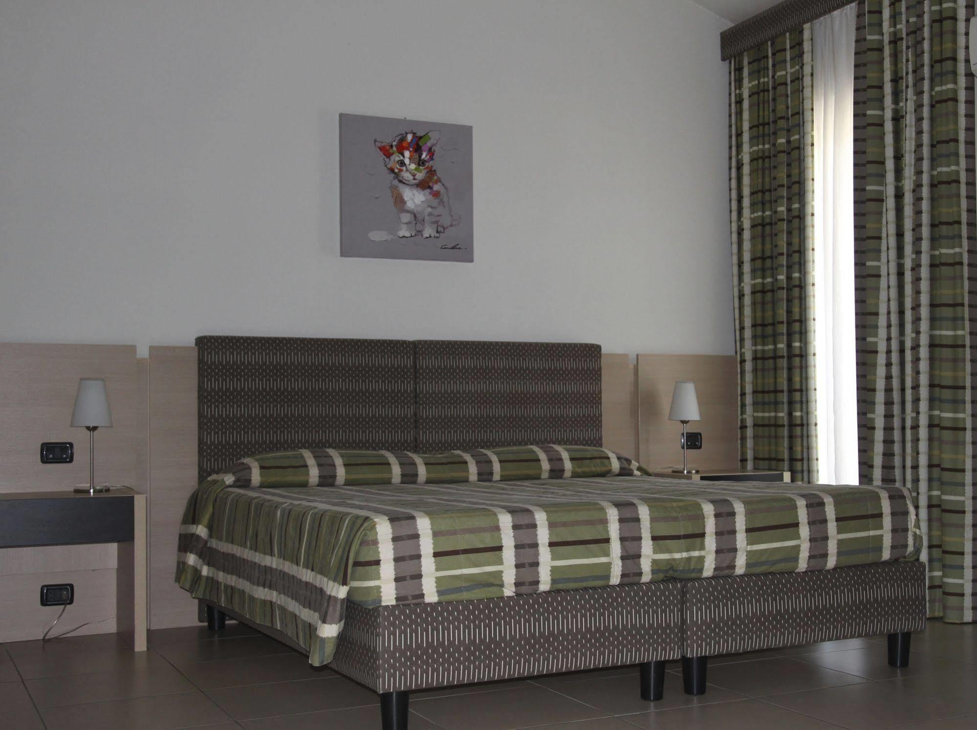 פייבה סנטו סטפנו Hotel Santo Stefano מראה חיצוני תמונה